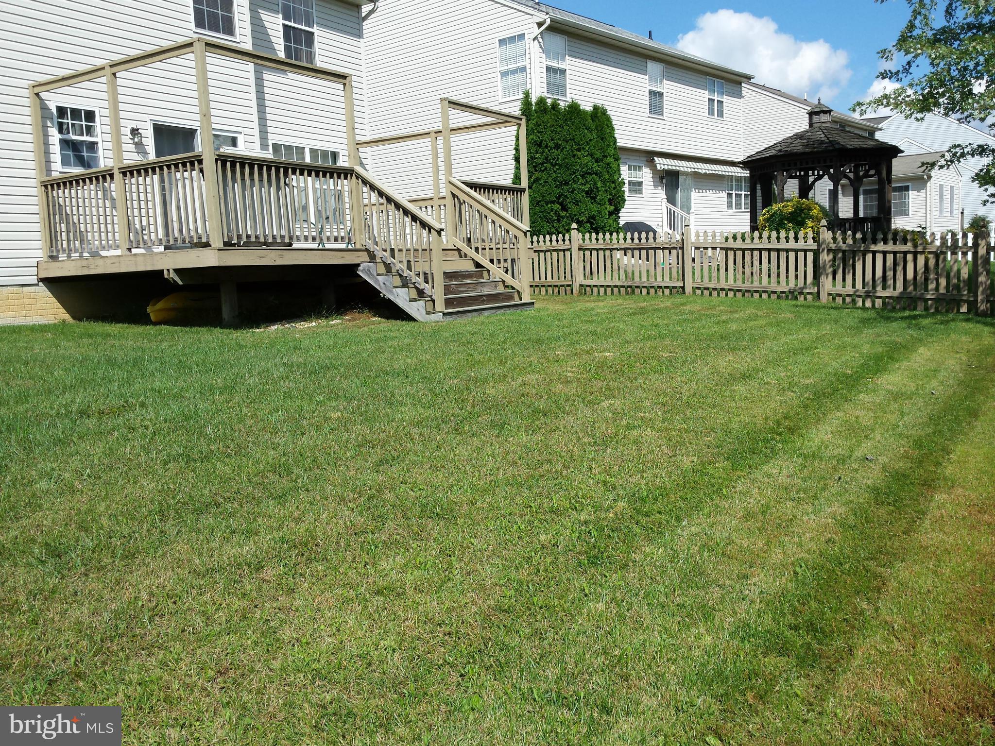 TUCHAHOE FARMS - Residential