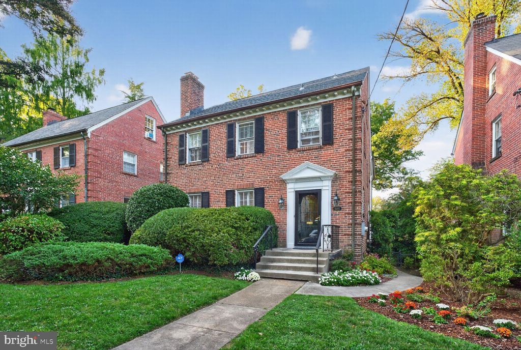 Photo of 3293 Worthington Street NW, WASHINGTON, DC 20015 (MLS # DCDC2227010)