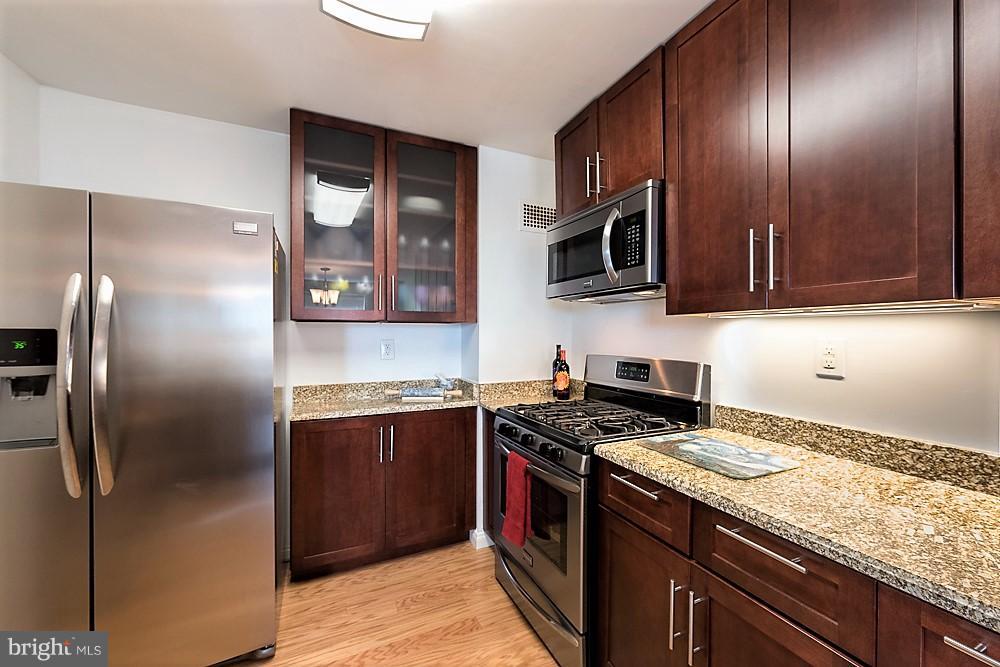 PARC EAST - Residential Lease