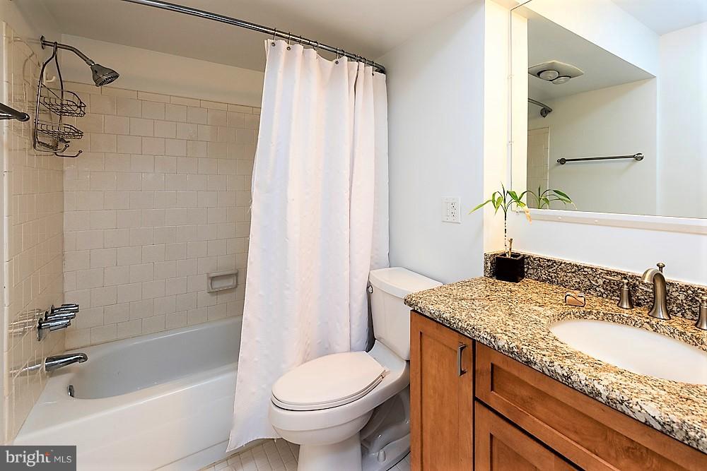 PARC EAST - Residential Lease