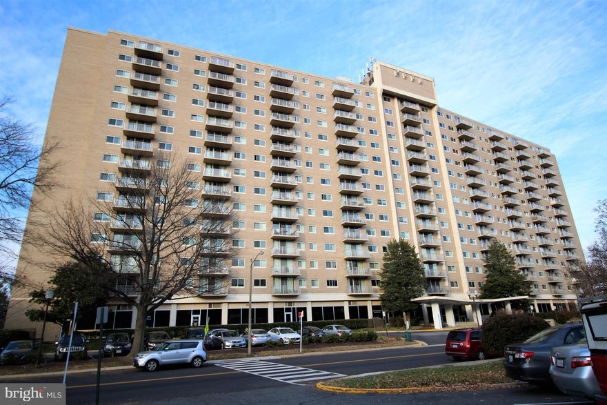 This gorgeous, light filled condo will knock your socks off! So much closet space, spacious chef's kitchen & open concept living area. 2 large bedrooms with custom ELFA closets. 24hr front desk, fitness rm, party rm, pool & tennis courts. Garage space & furnished for additional fee. 6-12 month lease minimum. All utilities included for $2,600/month.