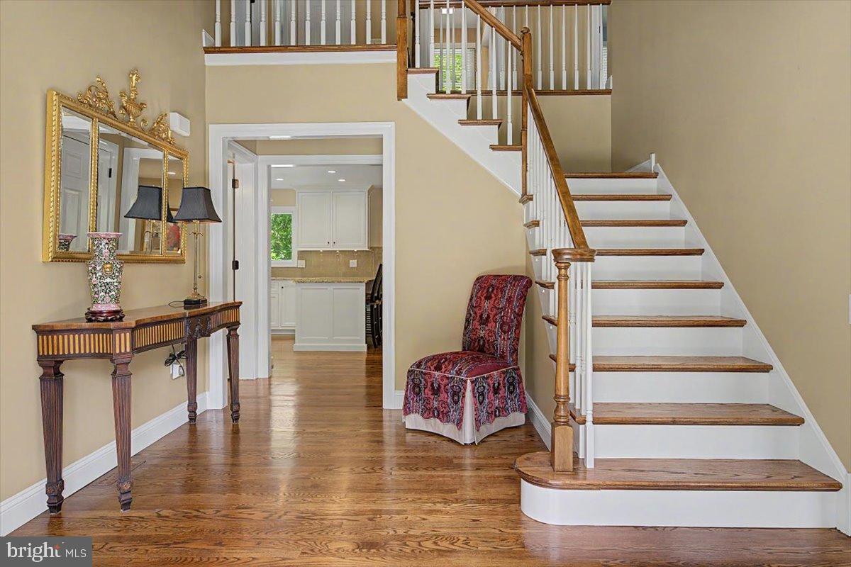 17 RUNNING BROOK LANE