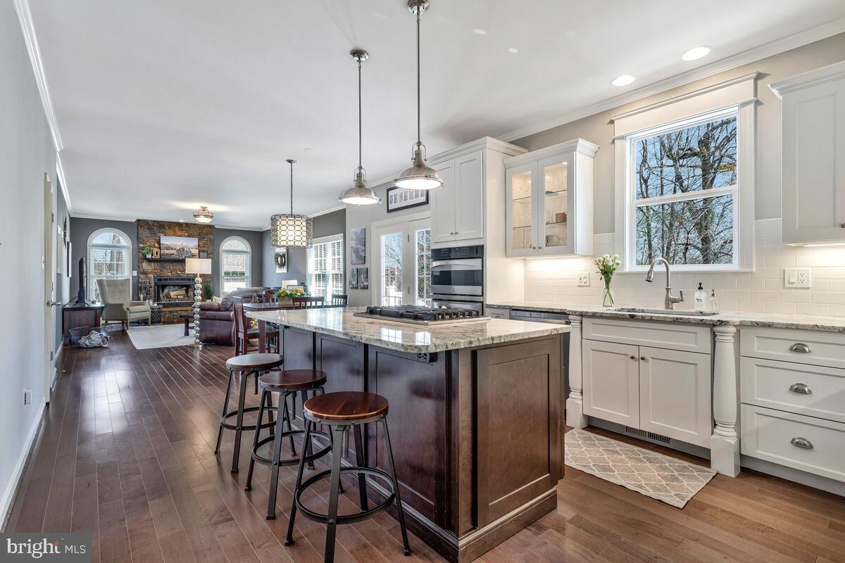 CROSS POINT - Residential