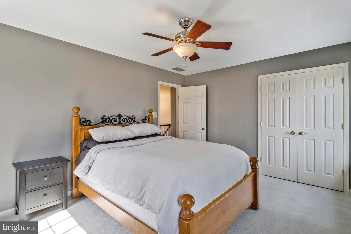 CROSS POINT - Residential