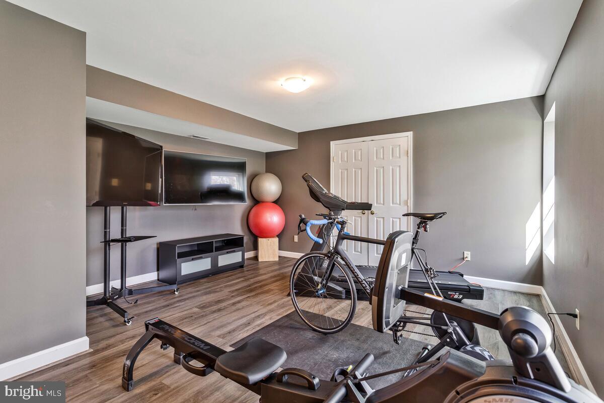 CROSS POINT - Residential