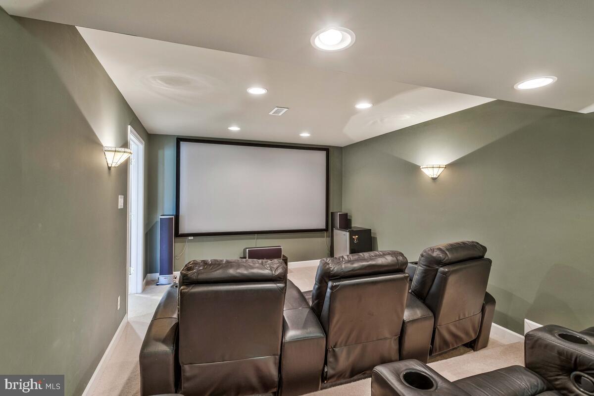 CROSS POINT - Residential