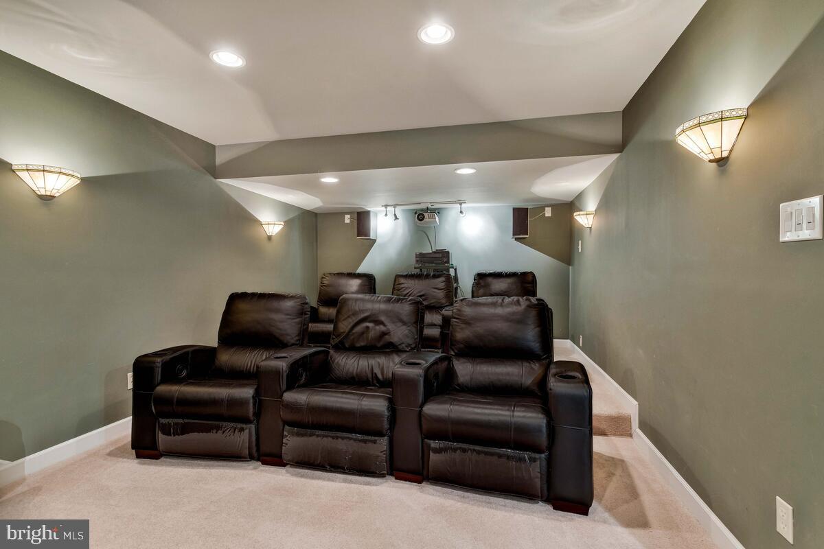 CROSS POINT - Residential