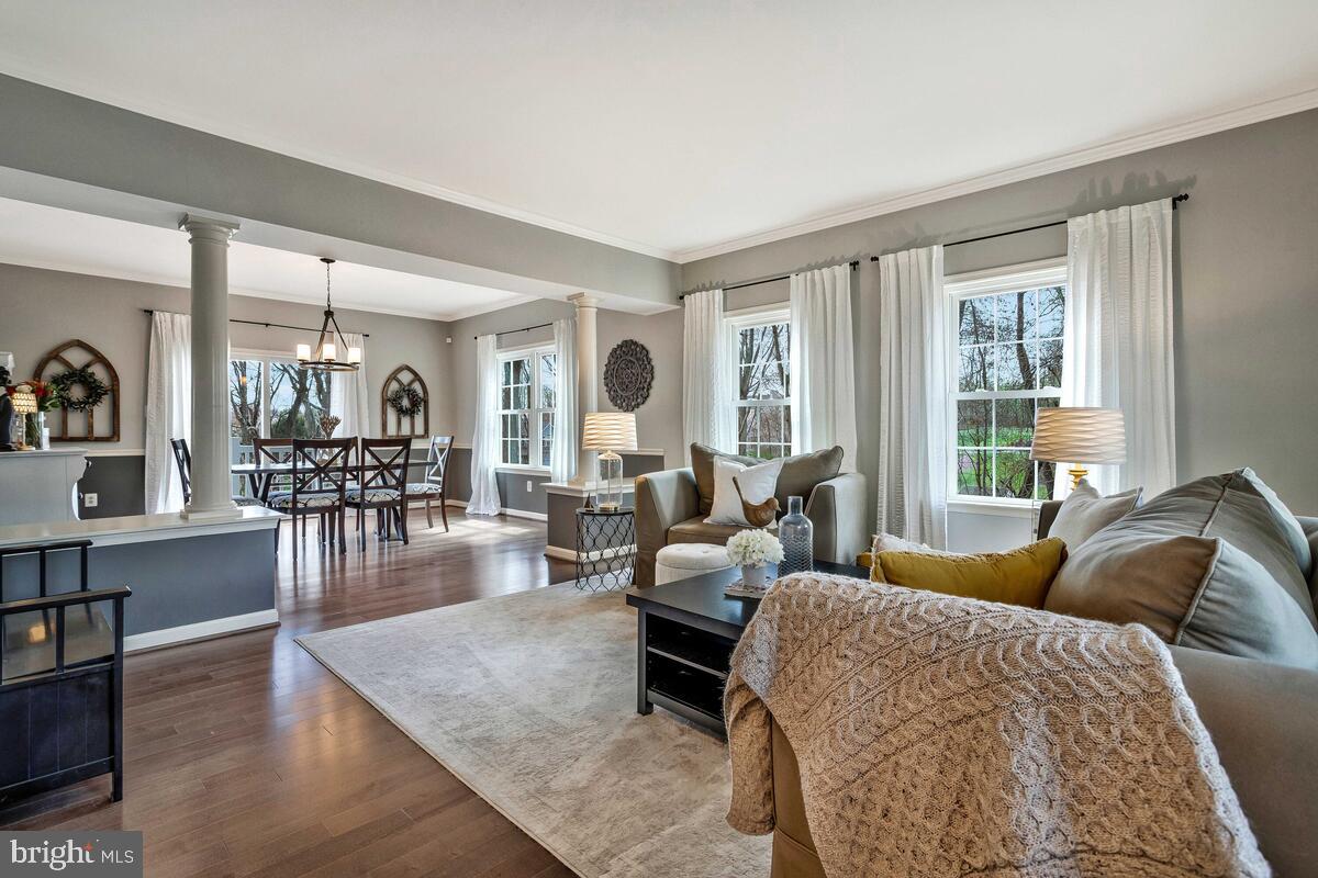 CROSS POINT - Residential