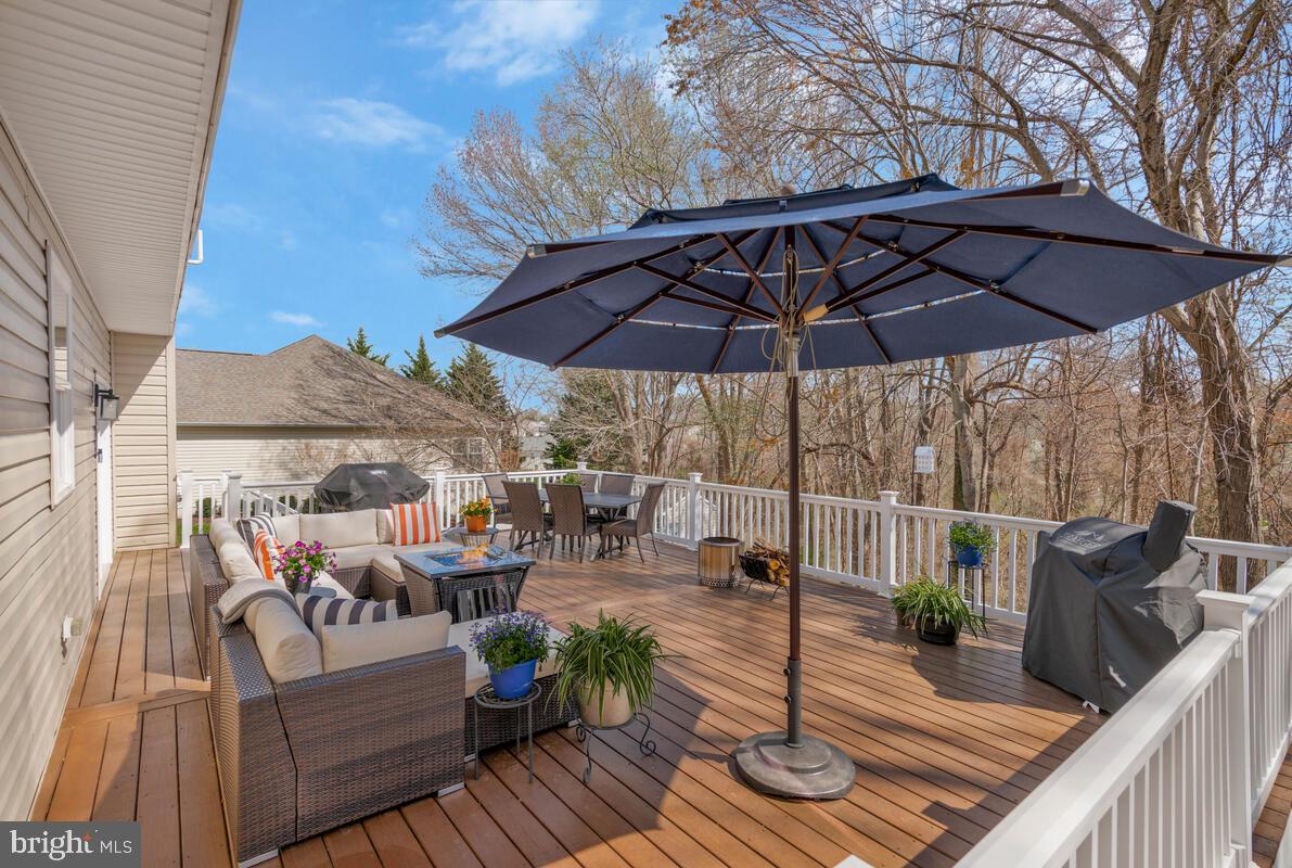 CROSS POINT - Residential