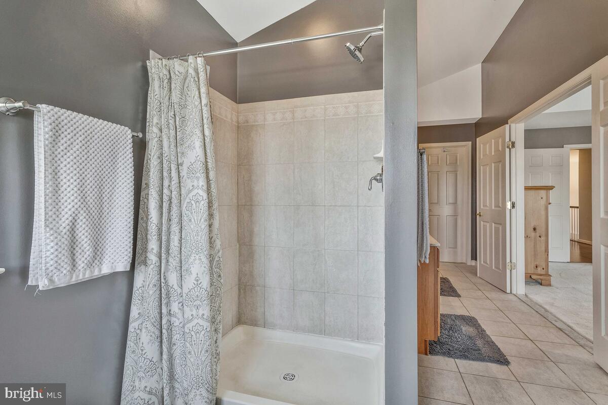 CROSS POINT - Residential