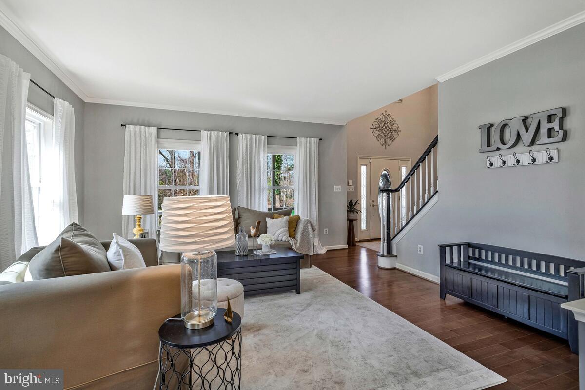 CROSS POINT - Residential