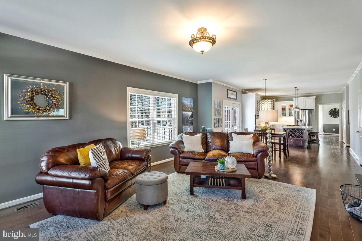 CROSS POINT - Residential