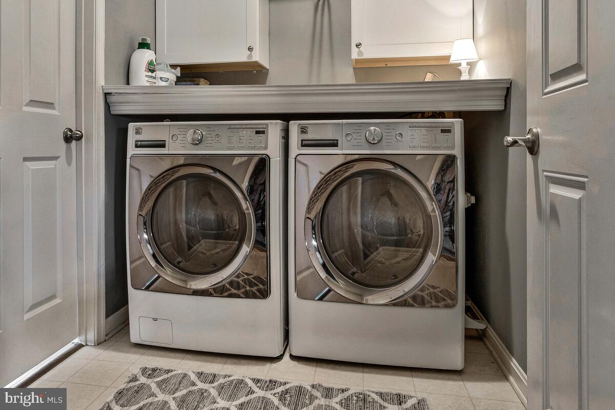 CROSS POINT - Residential