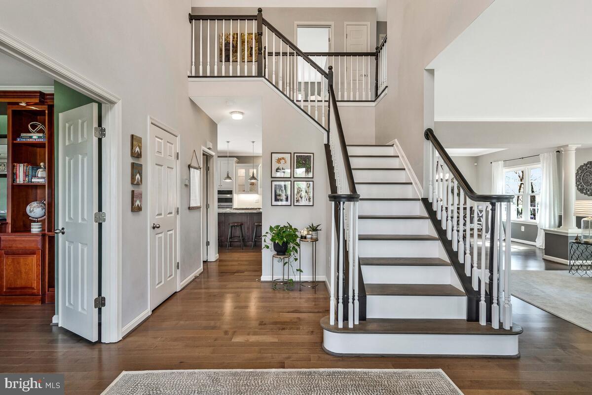 CROSS POINT - Residential