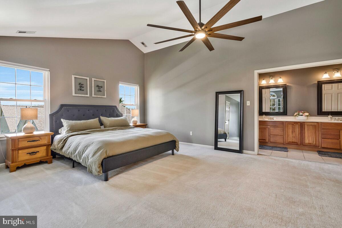 CROSS POINT - Residential