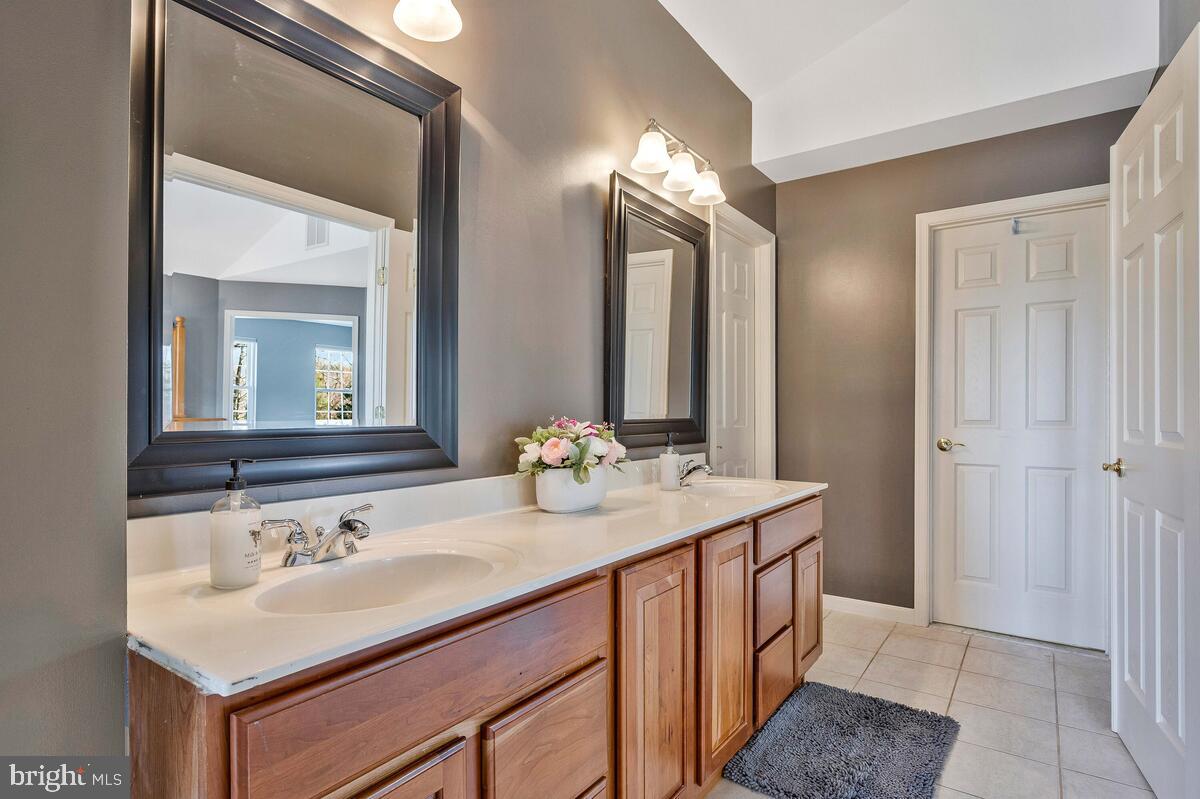 CROSS POINT - Residential