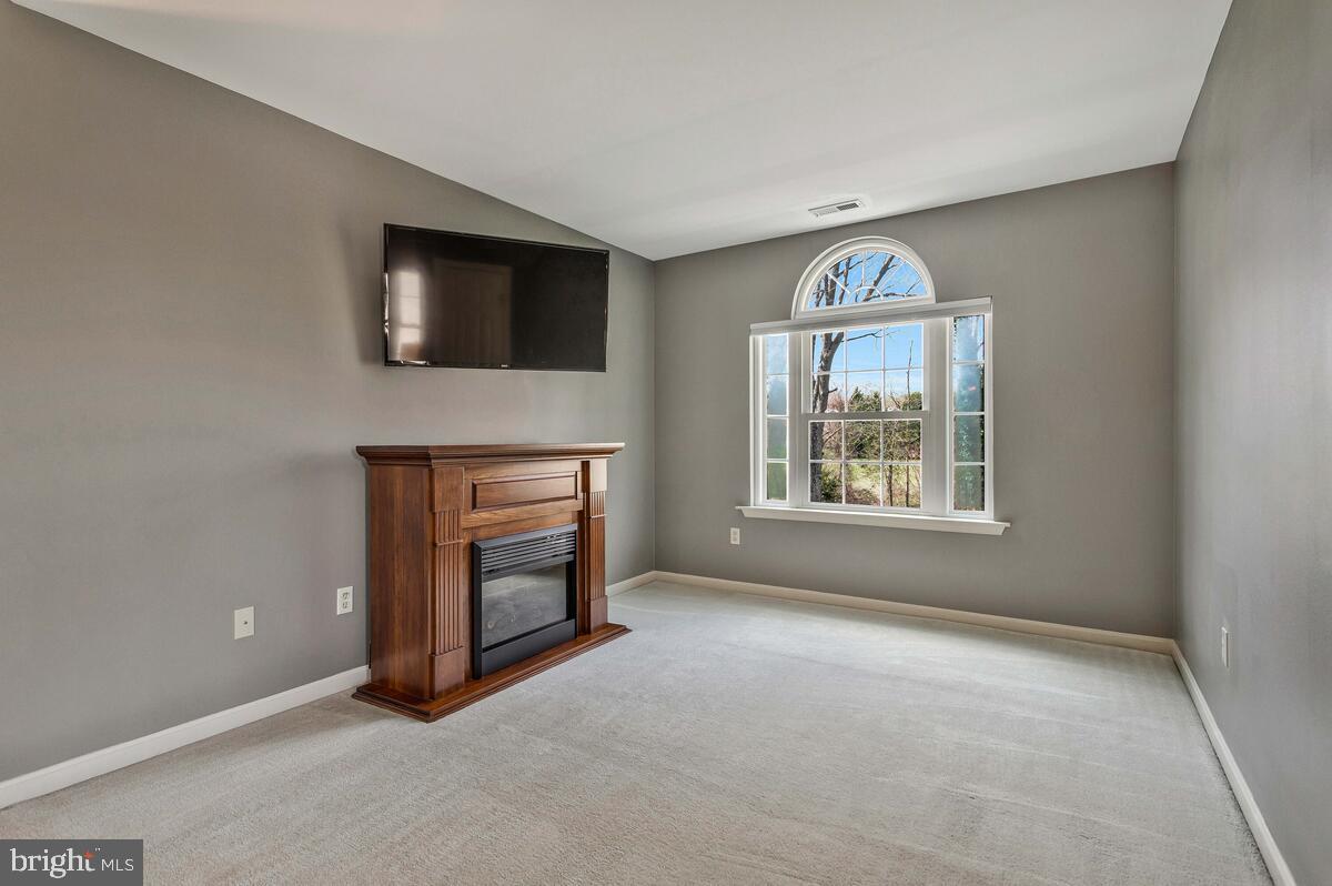 CROSS POINT - Residential