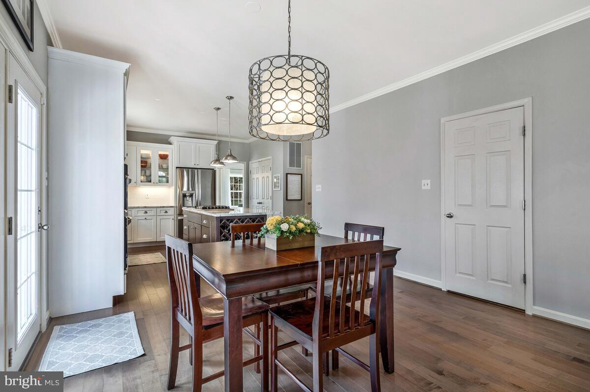 CROSS POINT - Residential