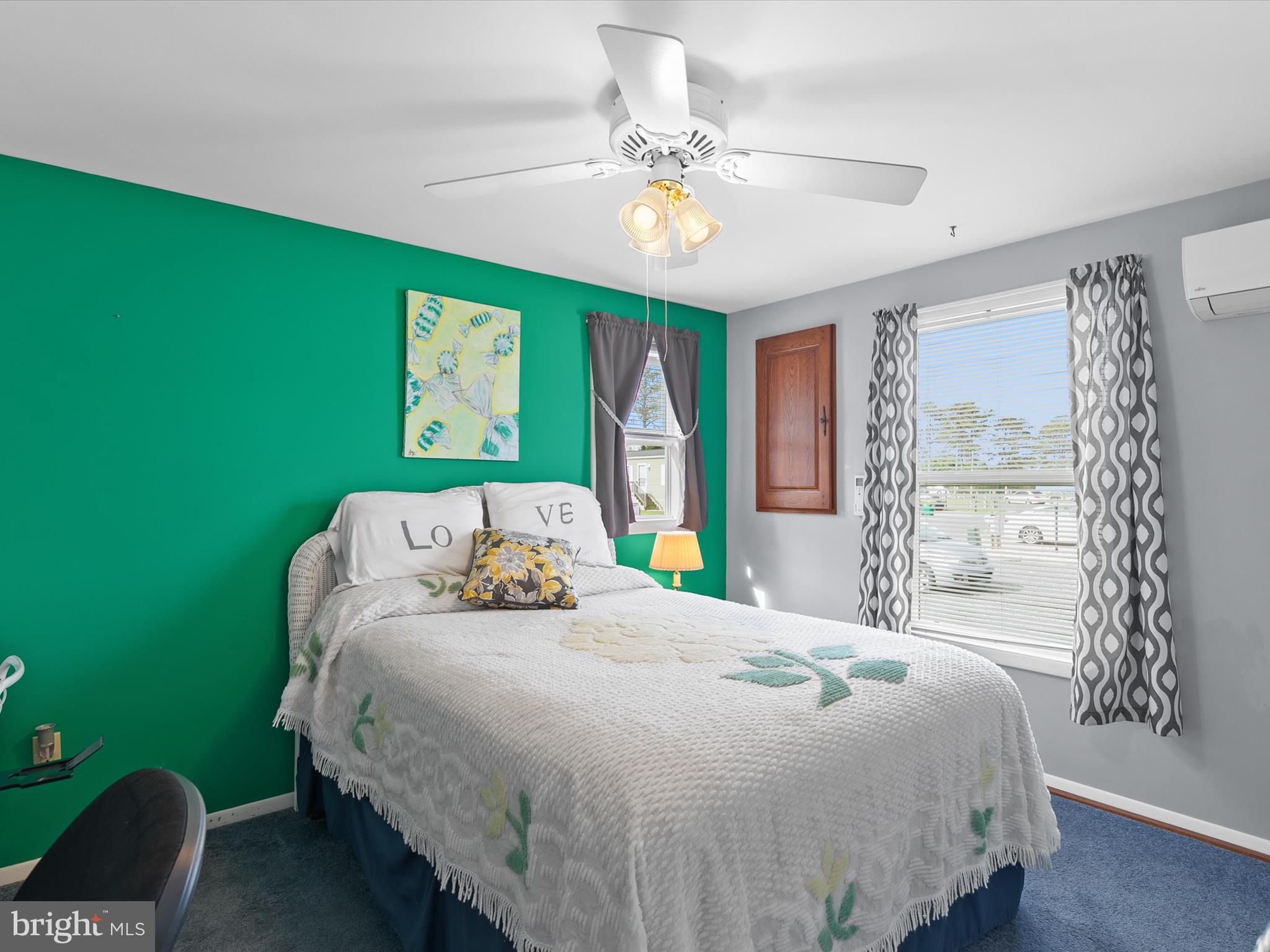 MARINERS COVE - Residential