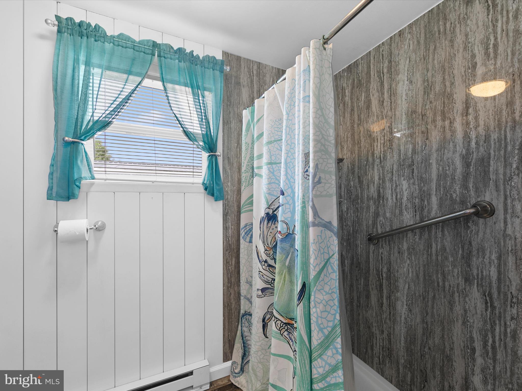 MARINERS COVE - Residential