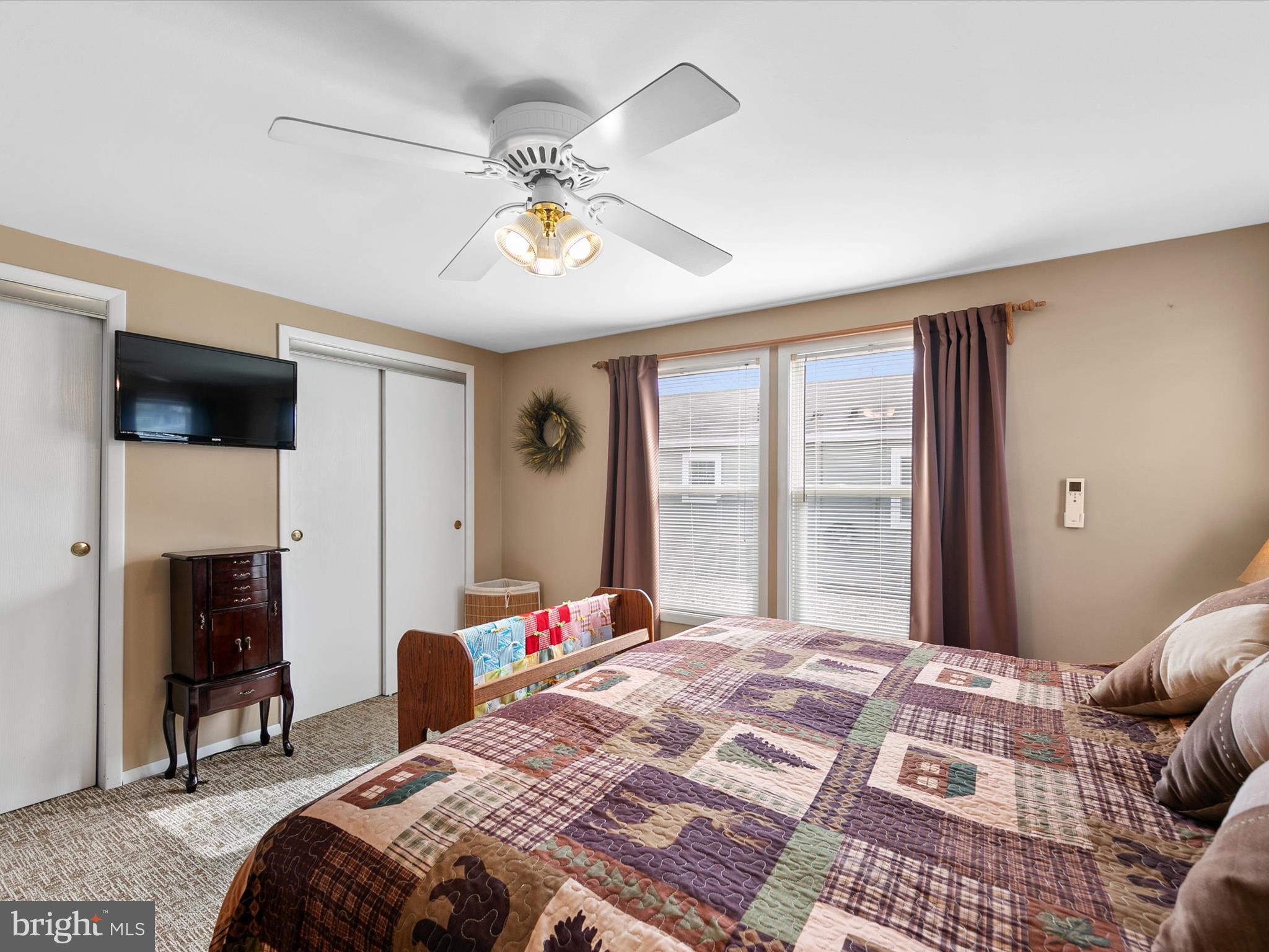 MARINERS COVE - Residential