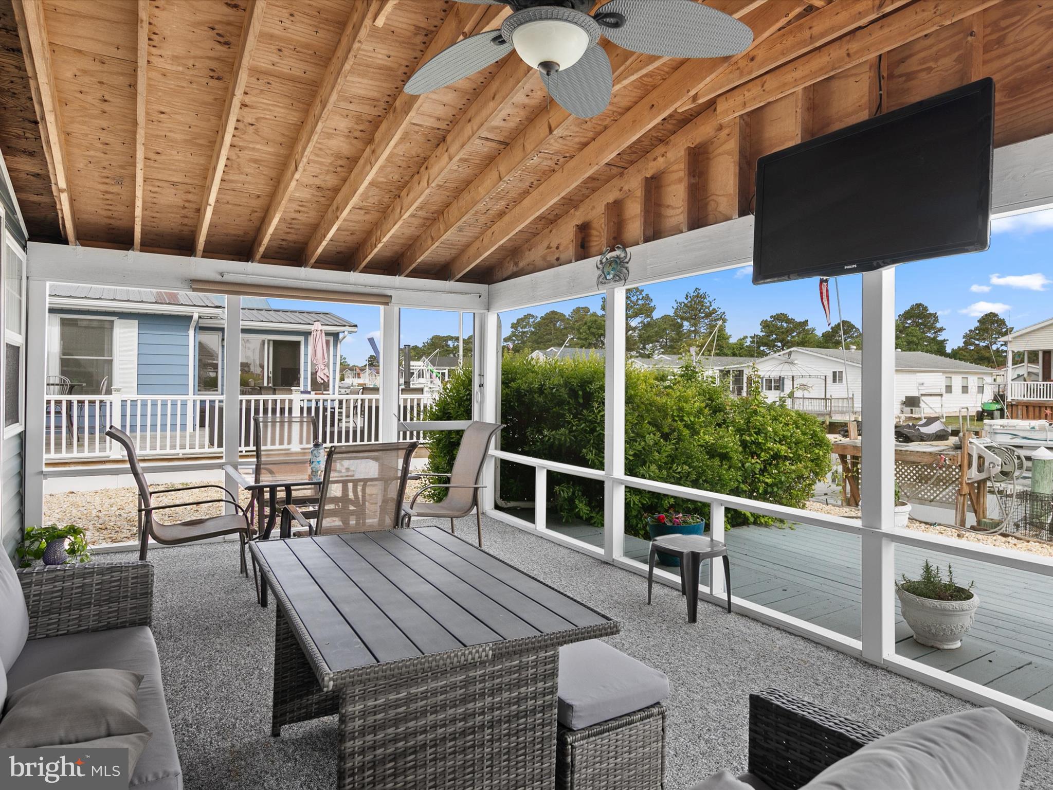 MARINERS COVE - Residential