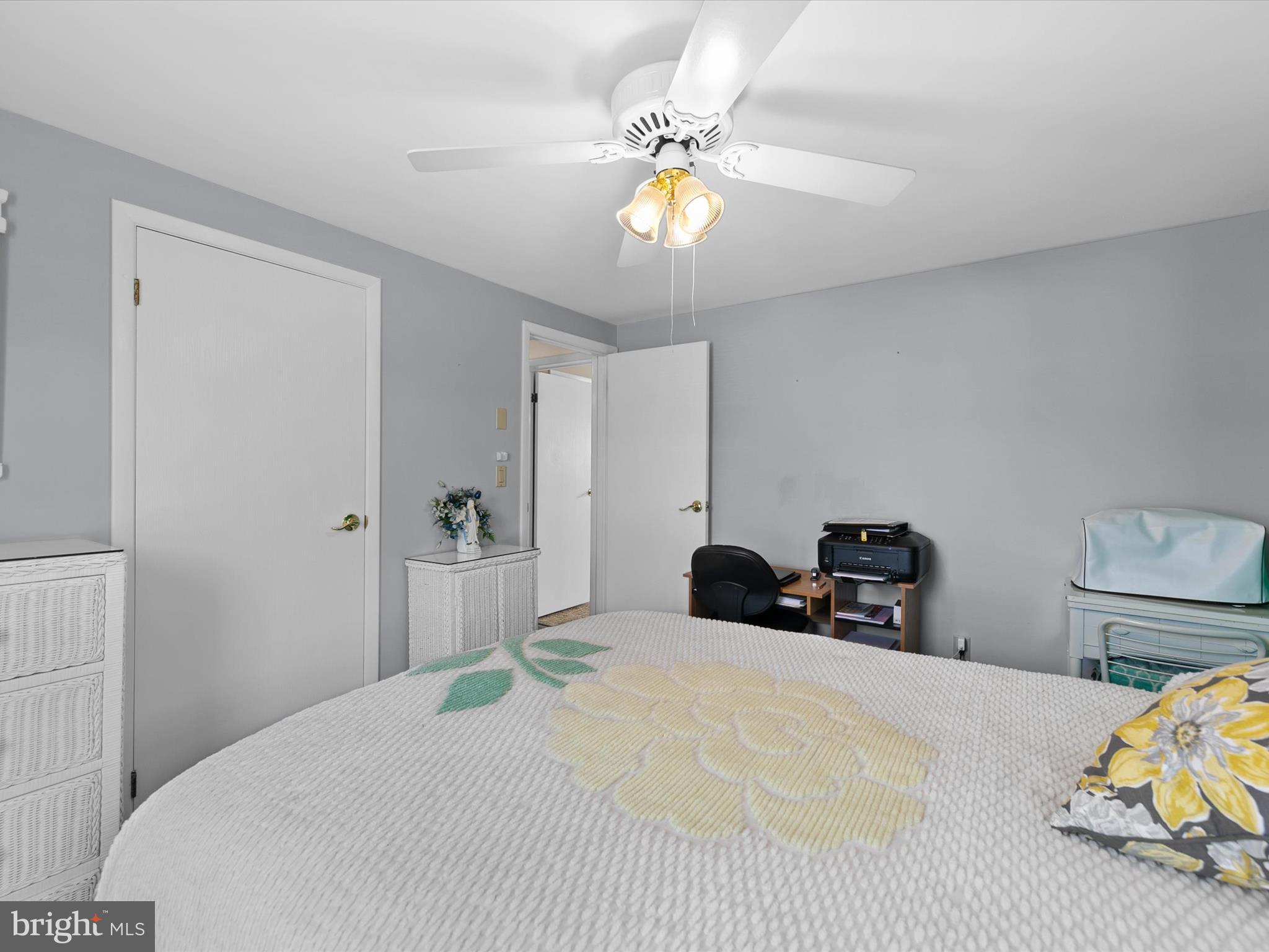 MARINERS COVE - Residential