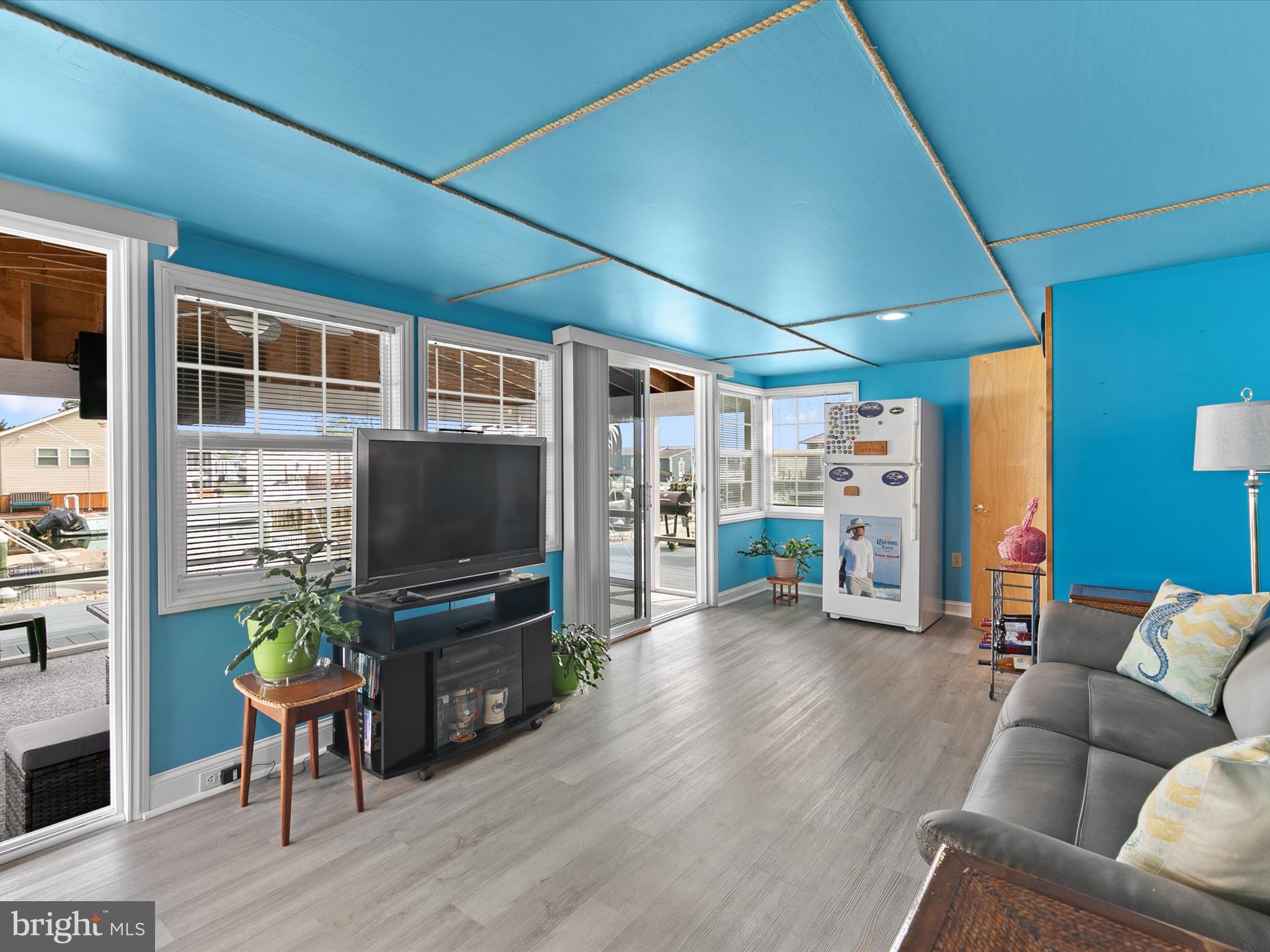 MARINERS COVE - Residential