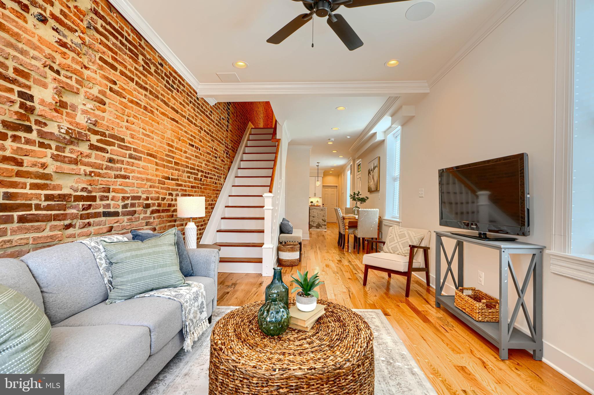 2608 FAIT AVENUE