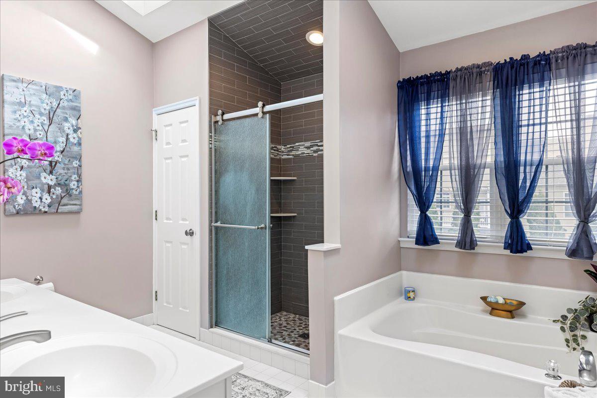 THE ORCHARDS - Residential