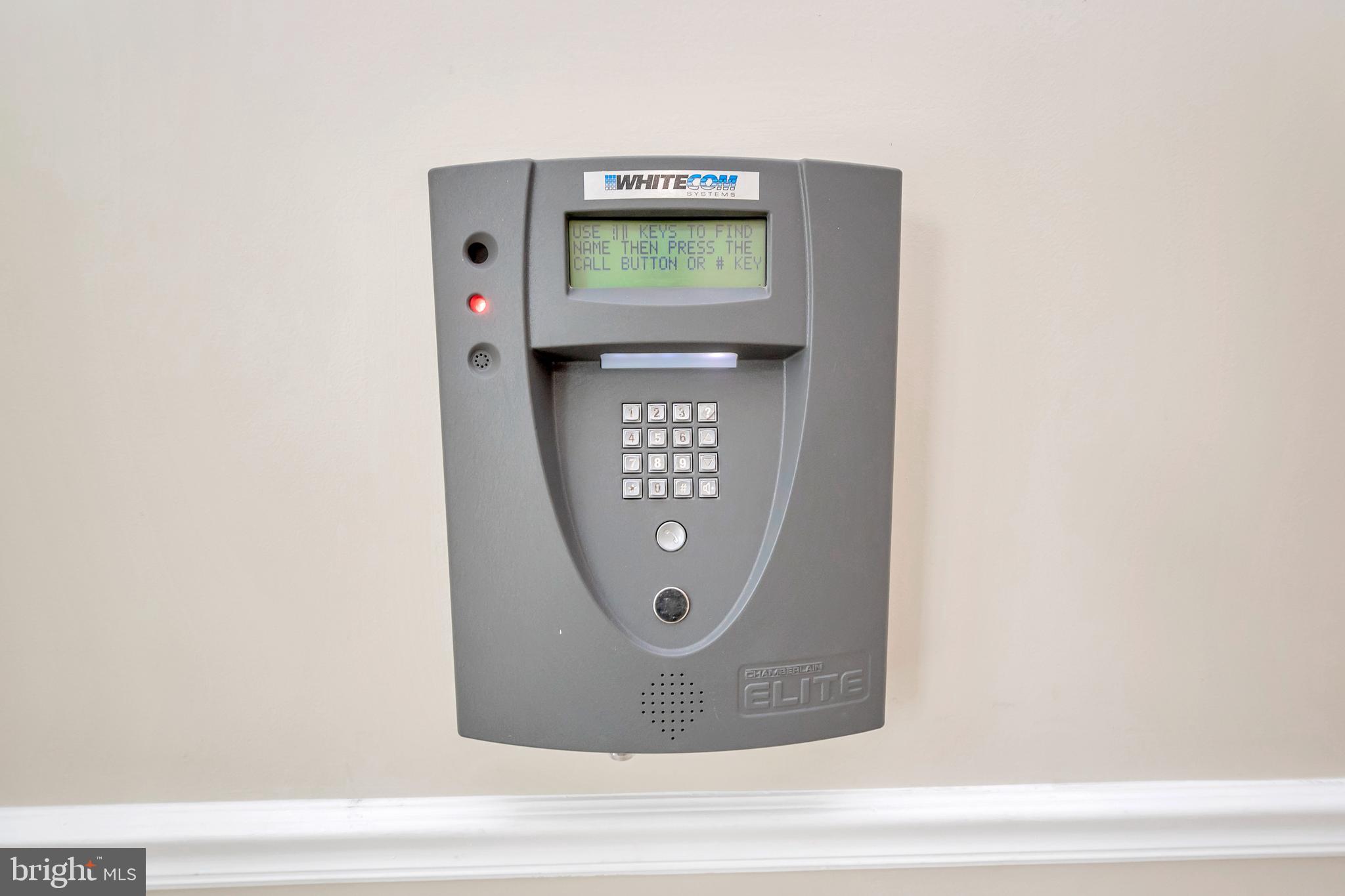 COBBLESTONE SQUARE - Residential