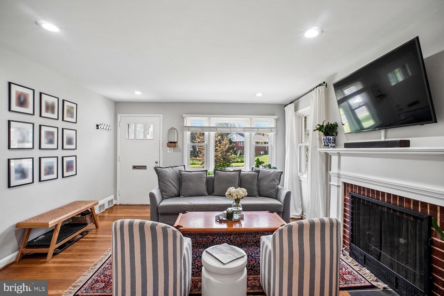 3155 NORFOLK LANE