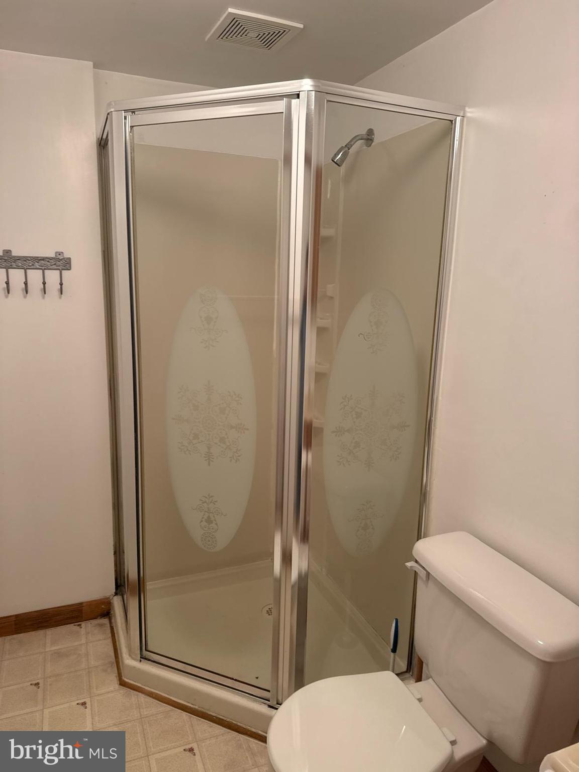 THE VISTAS OF PARK RIDGE - Residential Lease