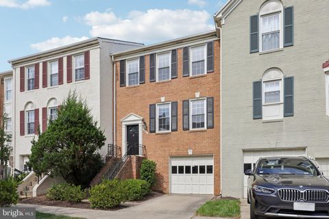2012 PIERIS COURT VIENNA VA 22182