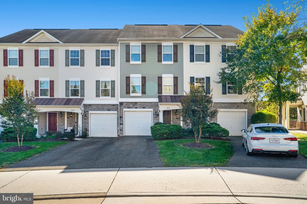 Photo of 2870 Chinkapin Oak Lane, WOODBRIDGE, VA 22191 (MLS # VAPW2105486)
