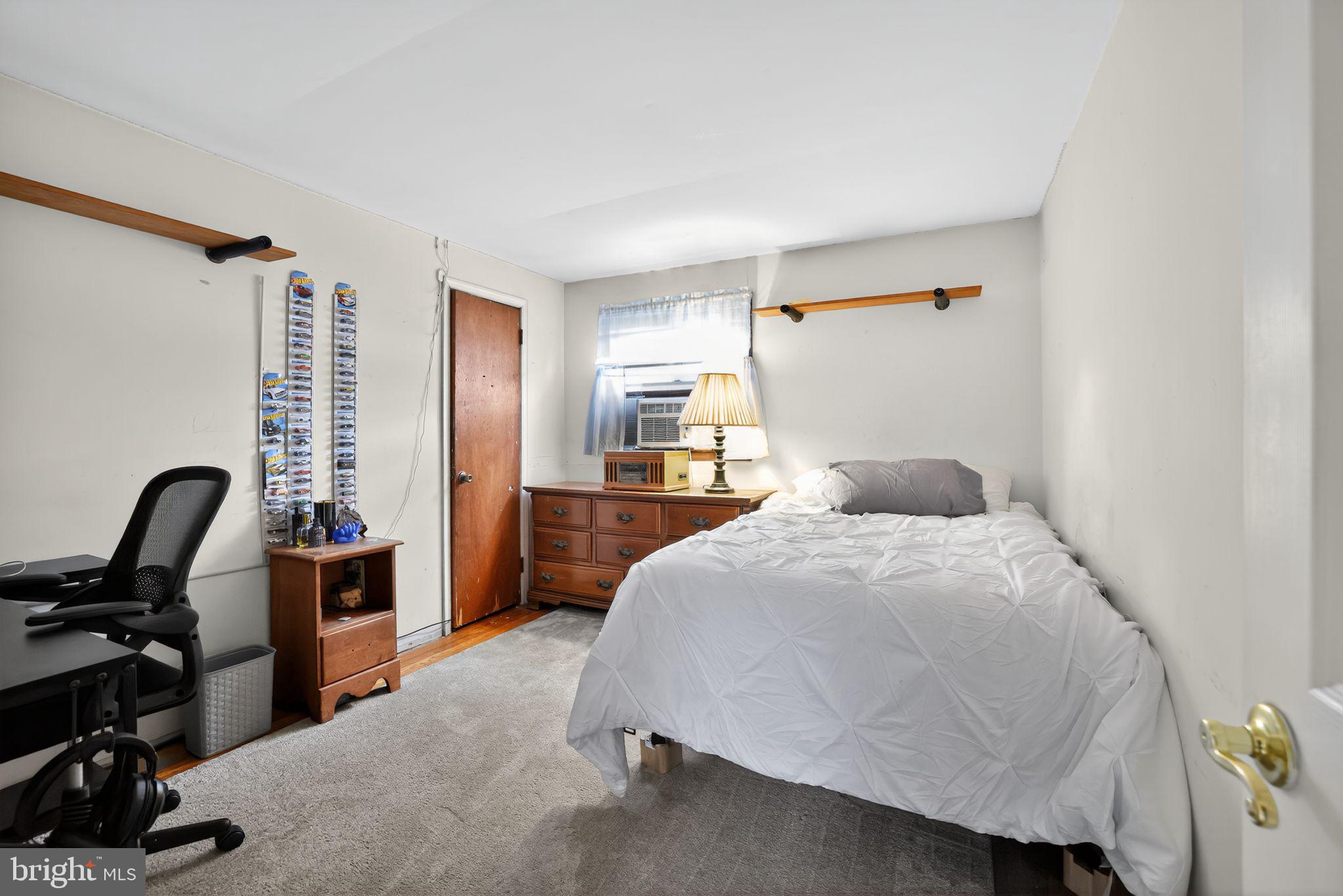 COLLEGE PARK - Residential