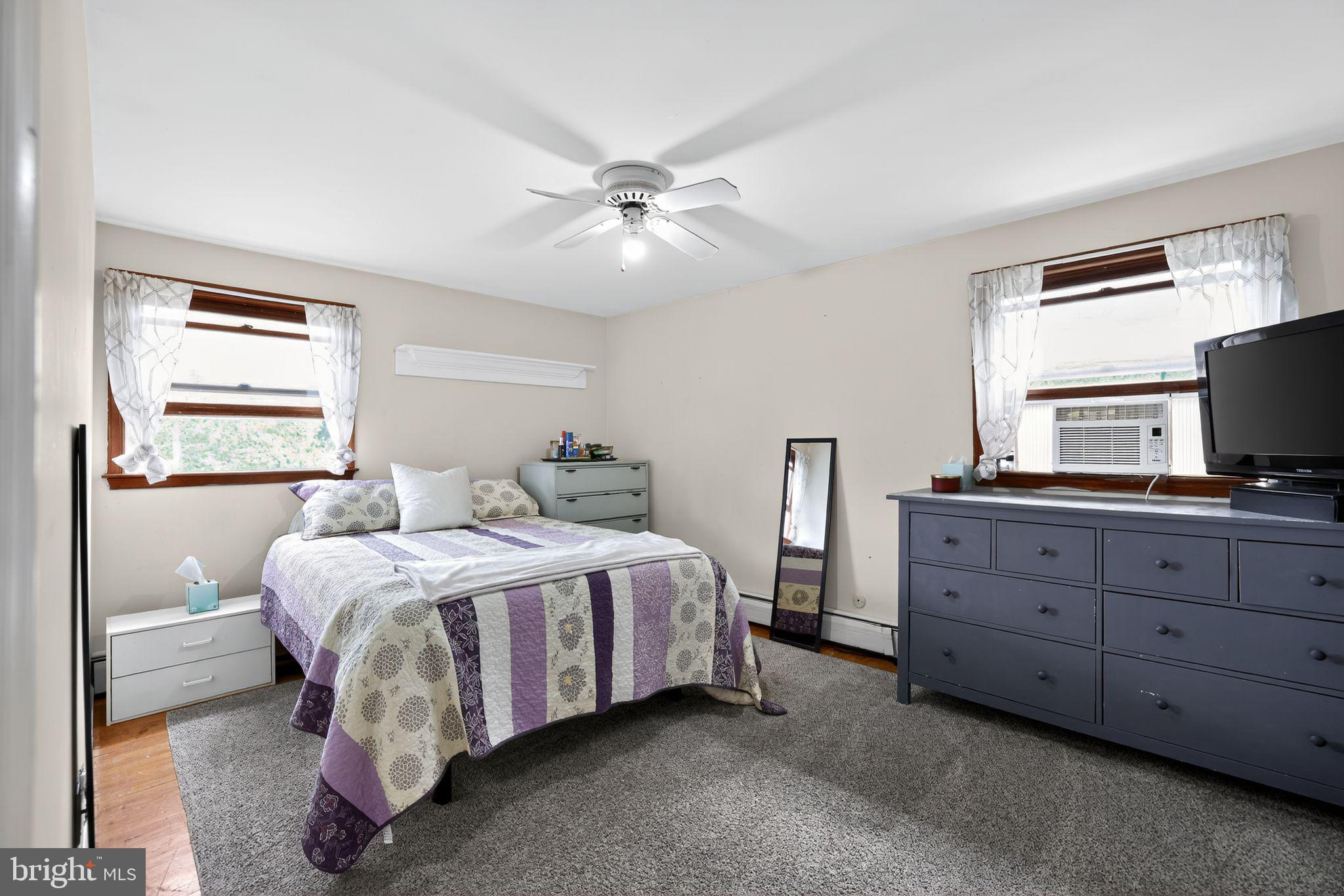 COLLEGE PARK - Residential