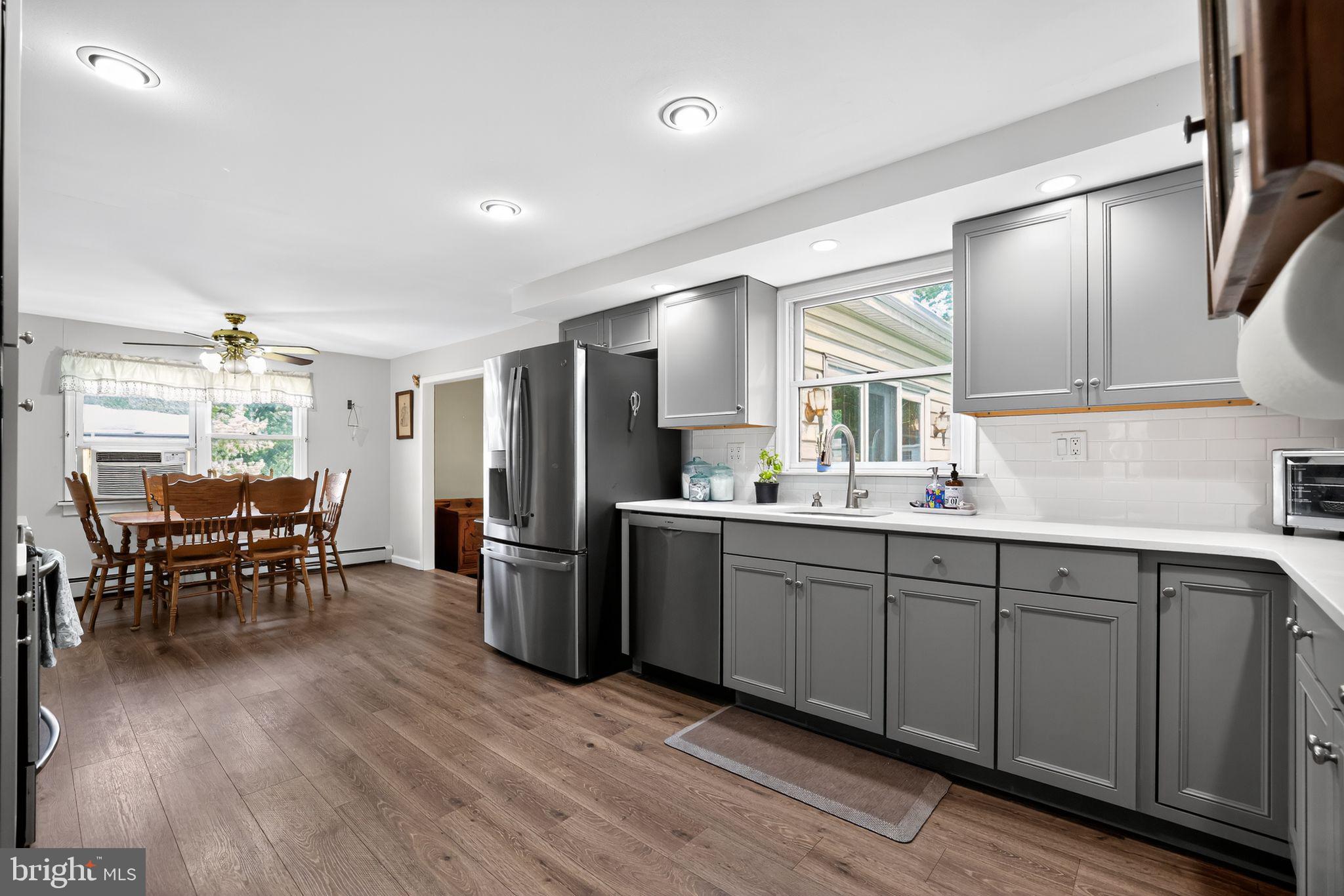 COLLEGE PARK - Residential