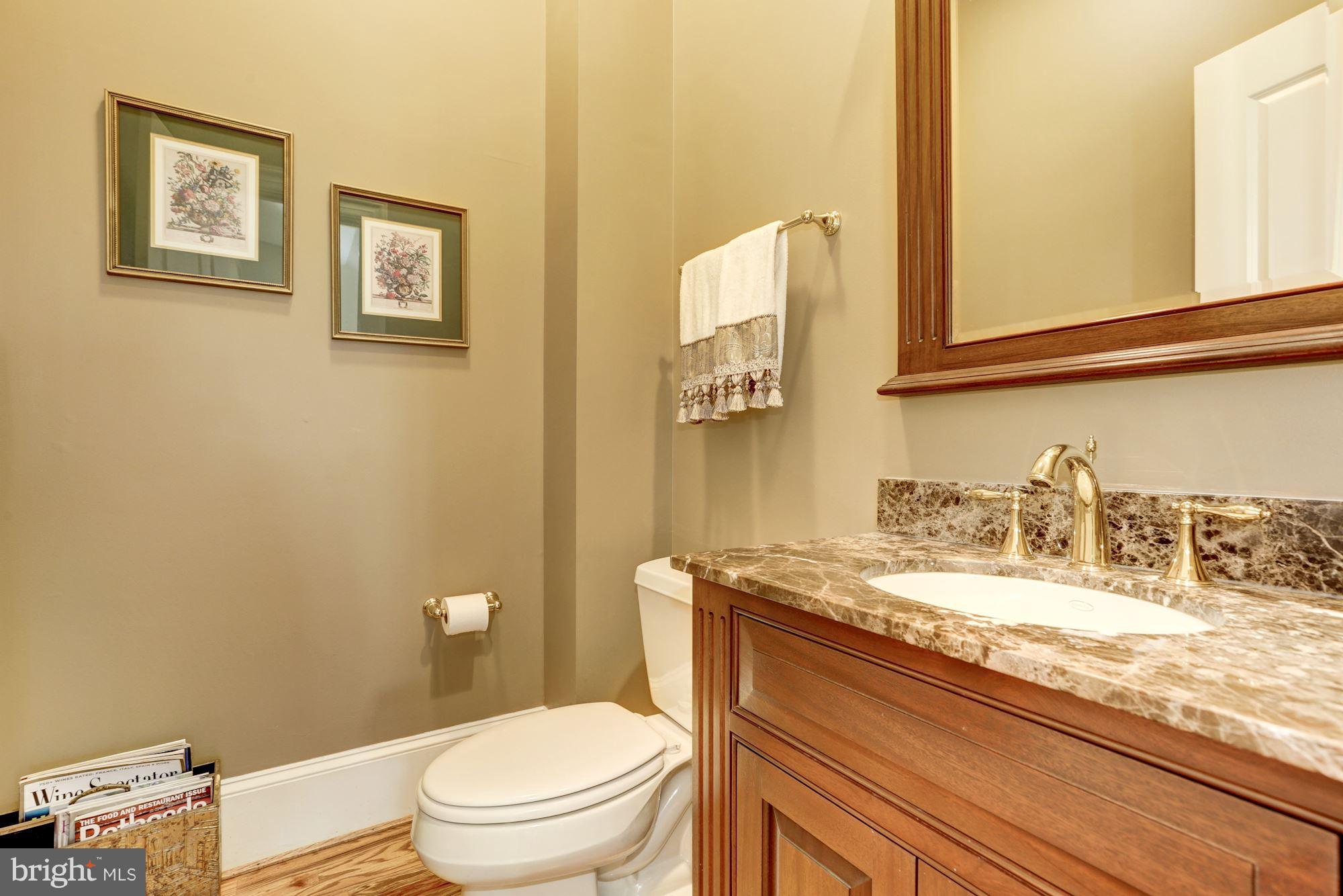 POTOMAC OUTSIDE - Residential