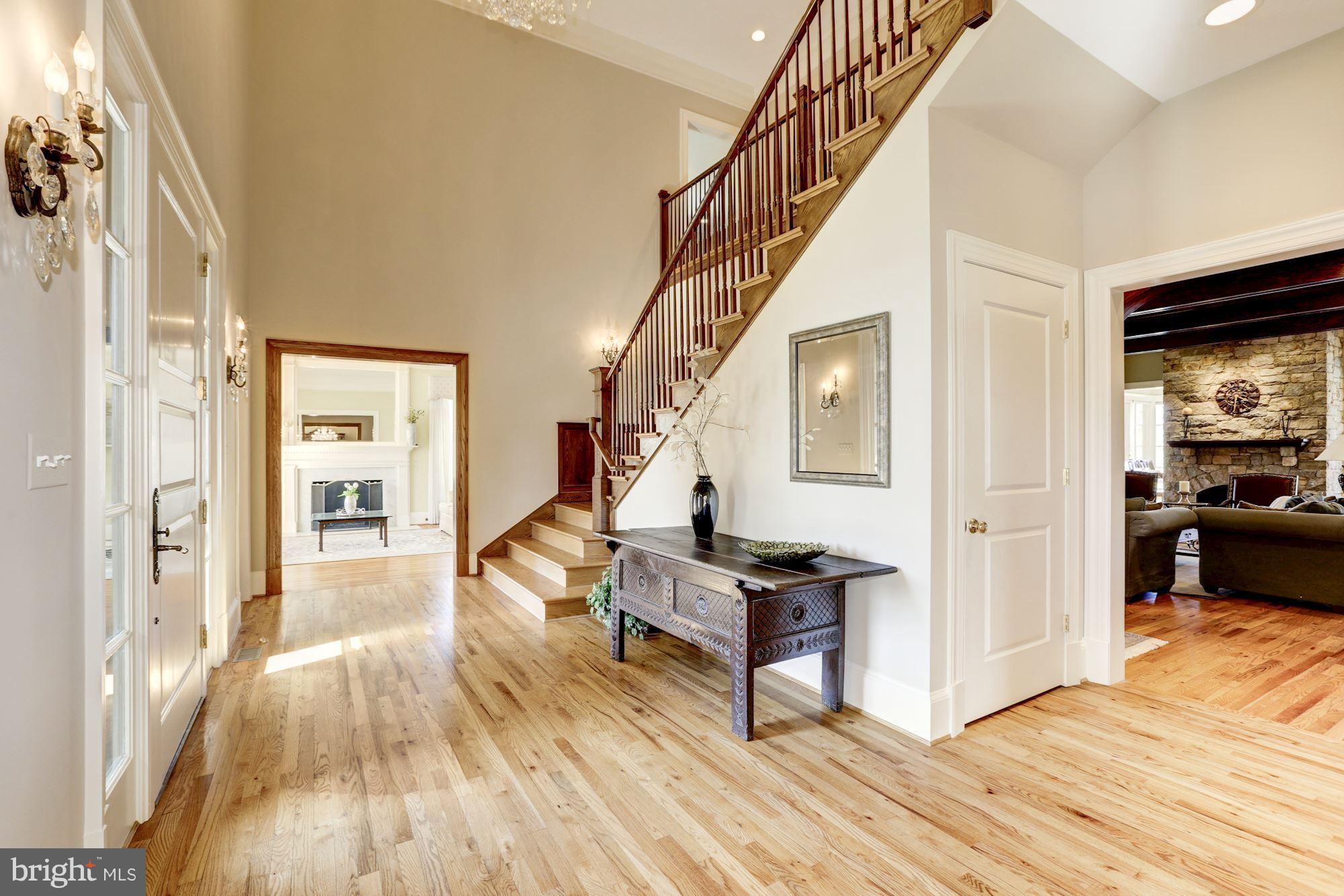 POTOMAC OUTSIDE - Residential