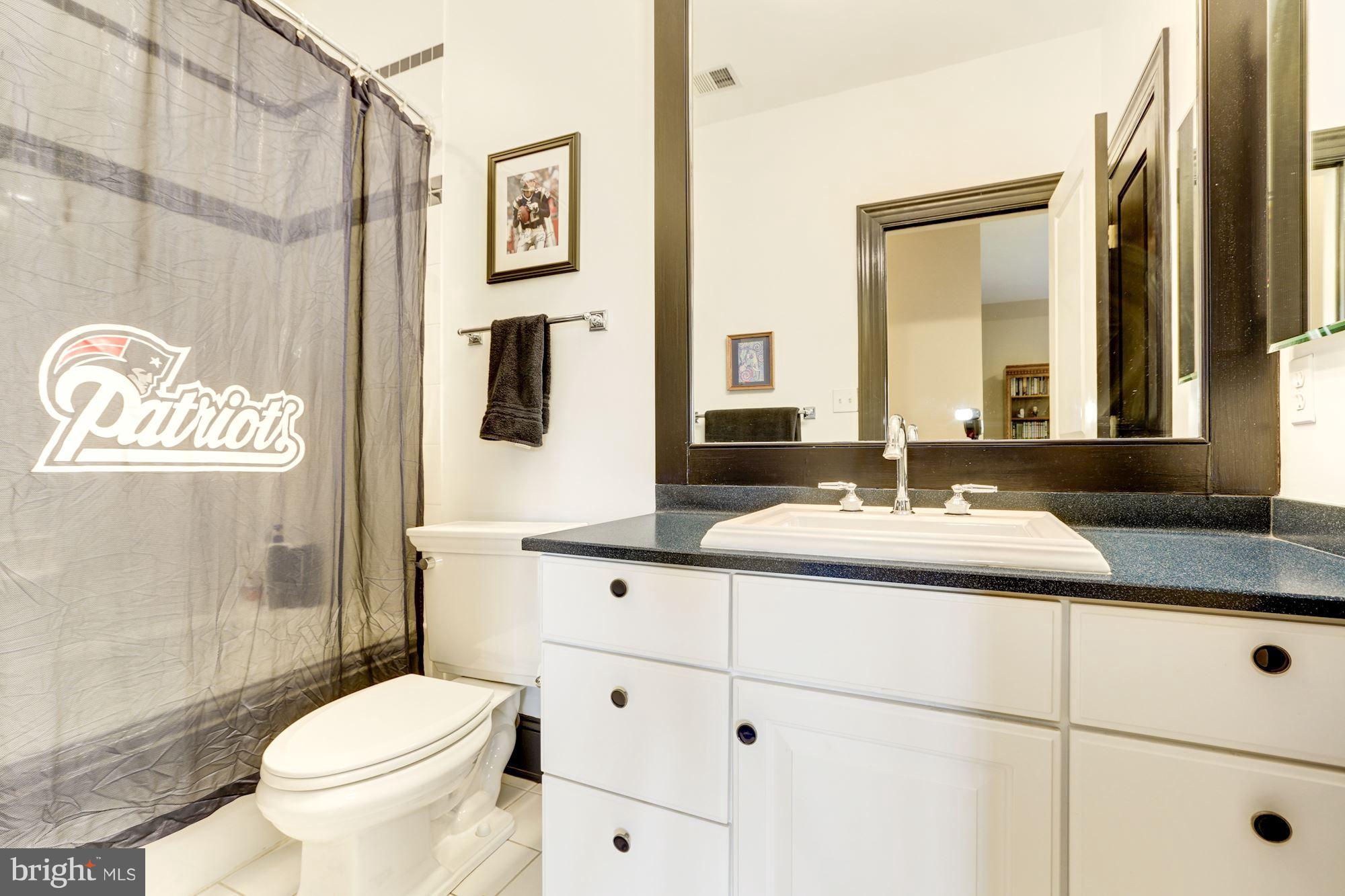 POTOMAC OUTSIDE - Residential