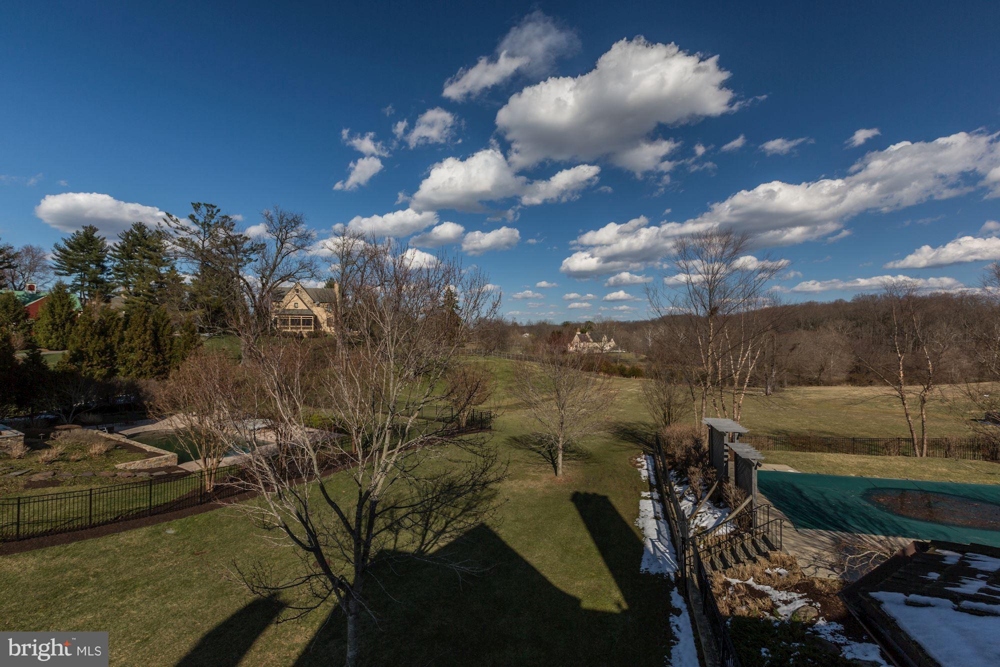 POTOMAC OUTSIDE - Residential