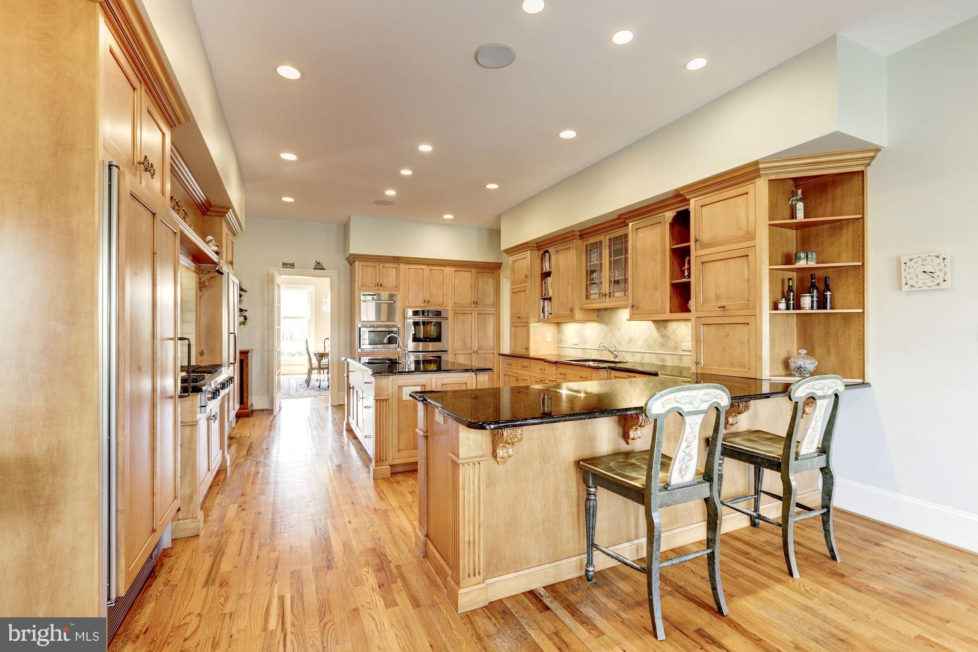 POTOMAC OUTSIDE - Residential