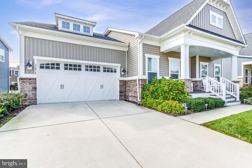 33415 BRIDGEHAMPTON LANE