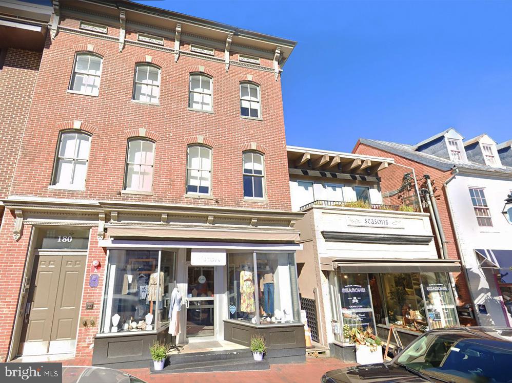 Major renovation in 2011, second floor renovation in 2021 - Fully furnished office - 2 balconies overlooking Main Street and State Circle - Elevator served - Tenant courtyard - Walkable amenities on Main Street and Downtown Annapolis