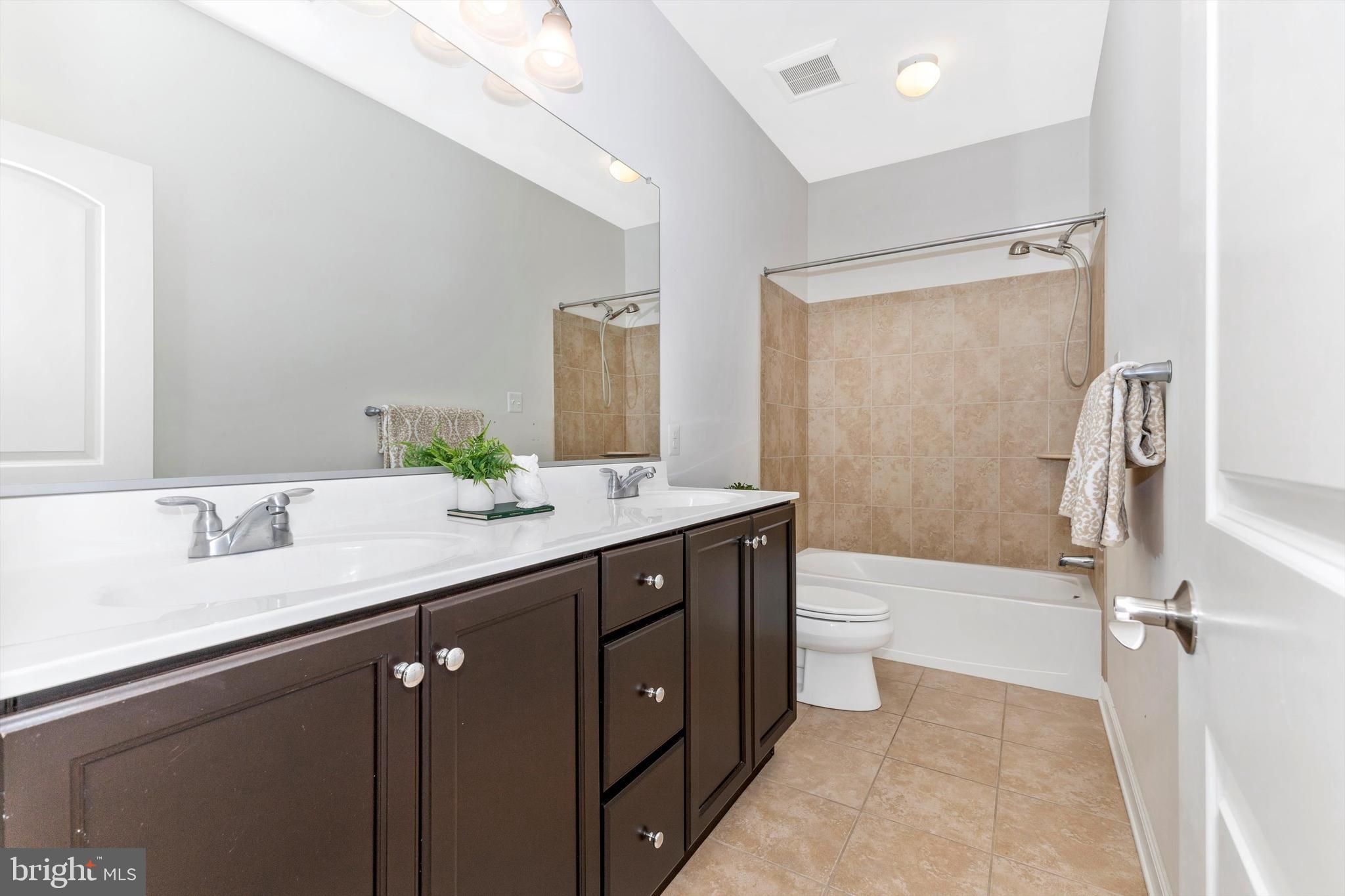 WOODLANDS AT NOTTINGHAM - Residential