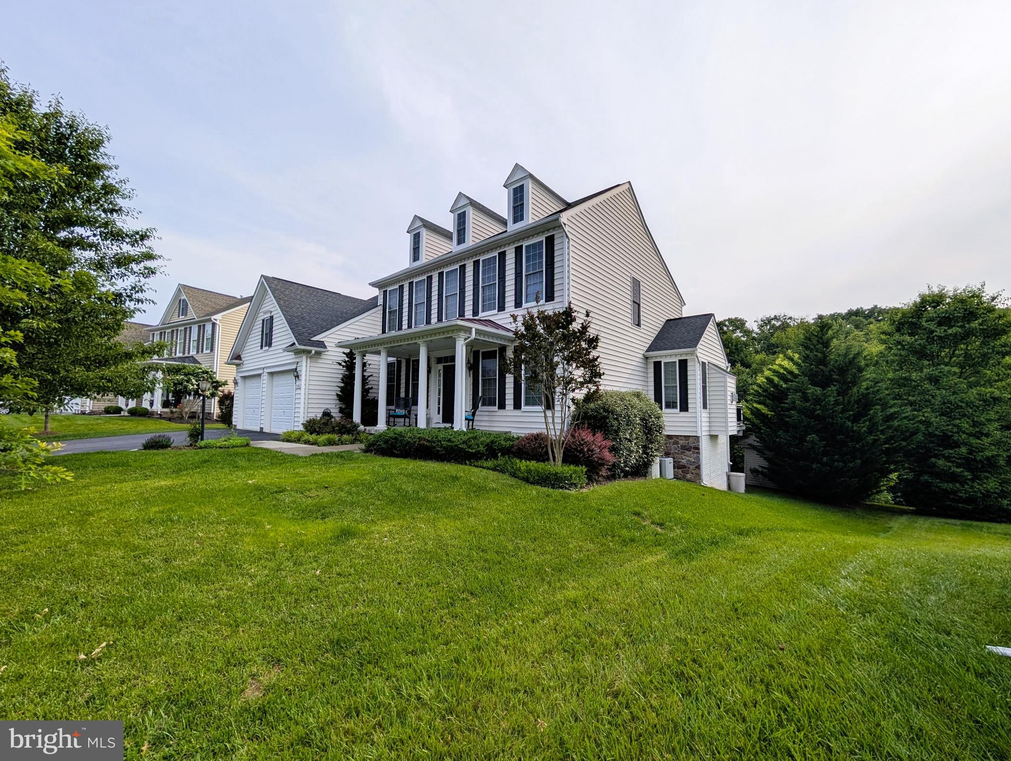 2304 KINGS FOREST TRL TRAIL