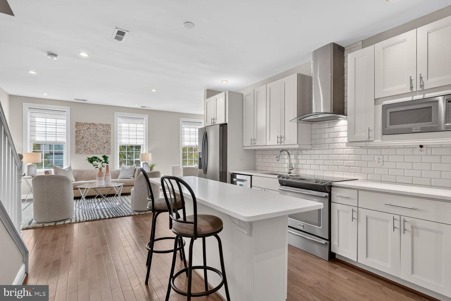1407 5TH STREET NW 2
