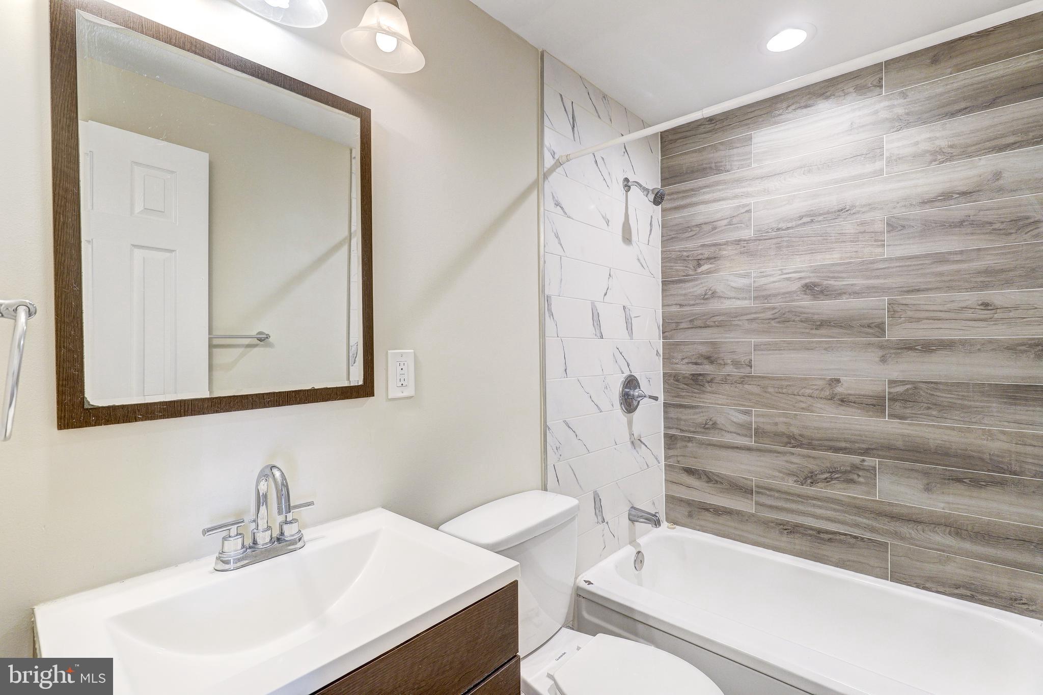 REMINGTON HISTORIC DISTRICT - Residential Lease