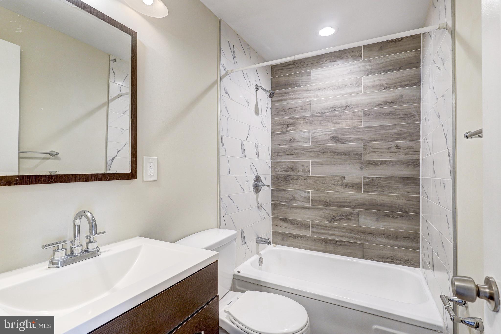 REMINGTON HISTORIC DISTRICT - Residential Lease